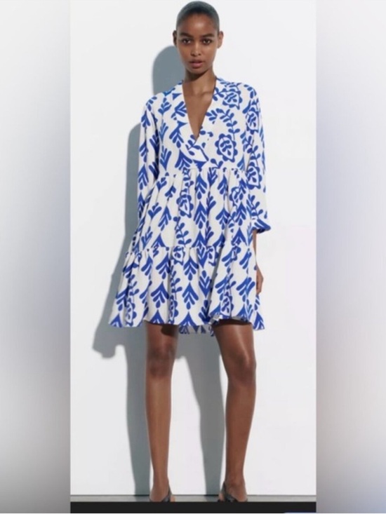 Zara Dresses & Skirts - Zara Carrie White and Cobalt Blue Printed V-Neck Dress
